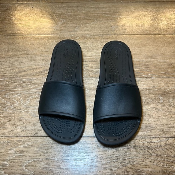 CROCS Black Slide Sandals size W 10 - Picture 1 of 4